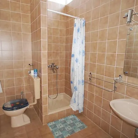 With A Parking Space Njivice, Krk - 21726 Apartman *